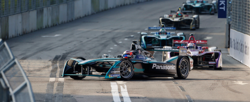 Unter Hochstrom in der Formel-E: Sicheres Renngeschehen dank Lucas-Nülle
